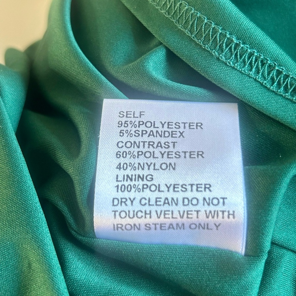 Tadashi Shoji Green Velvet Full Length Long Sleeve Gown sz L - Picture 13 of 13